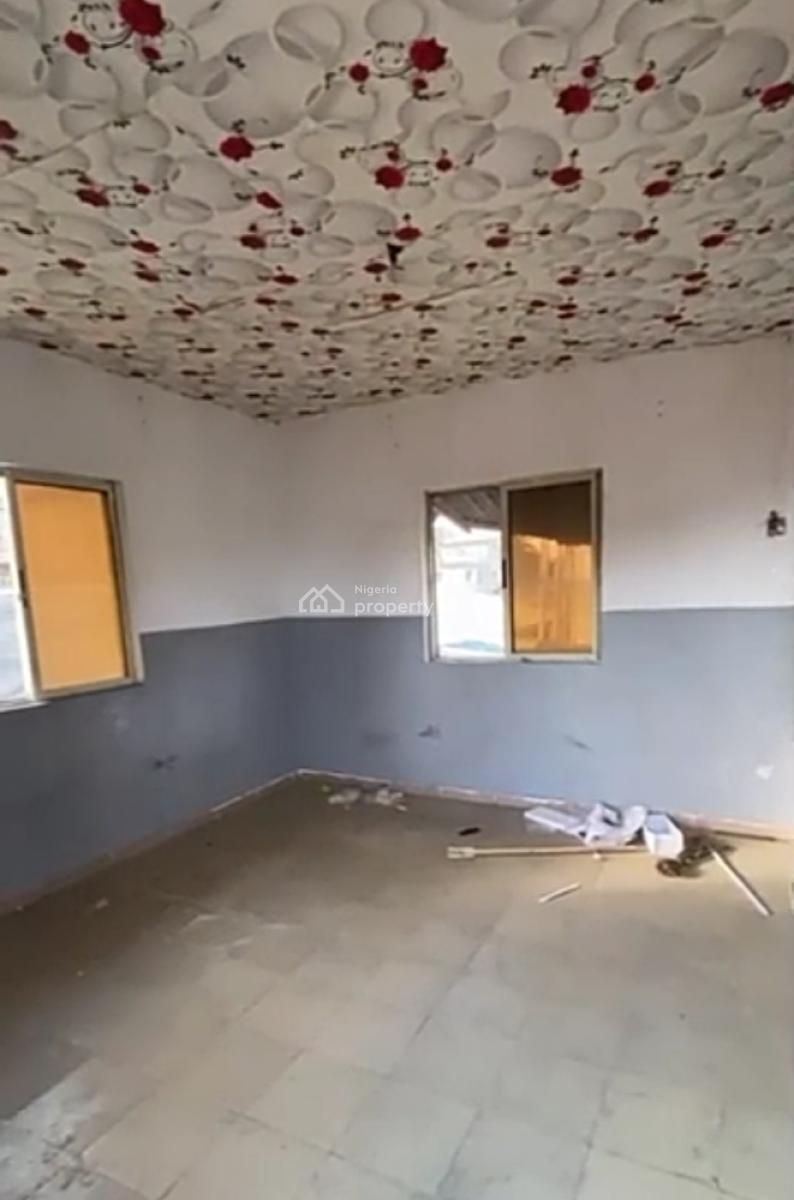 Upstairs Spacious Room Sefcon at Badore { Video}, Sunny Villa Estate, Badore, Ajah, Lagos, Self Contain (single Rooms) for Rent