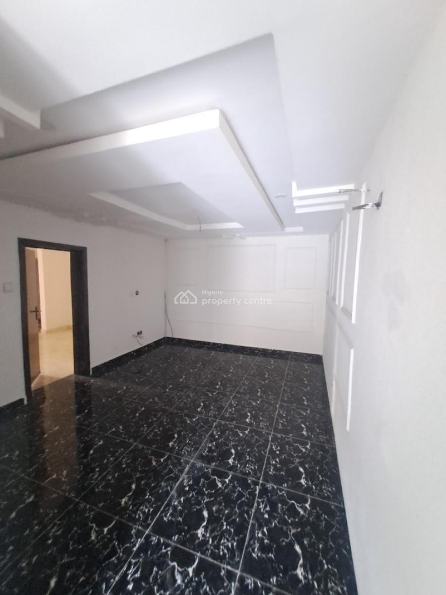 Well Renovated 2 Bedroom Apartment in a Serene Environment, Lekki Phase 1, Lekki, Lagos, Flat / Apartment for Rent