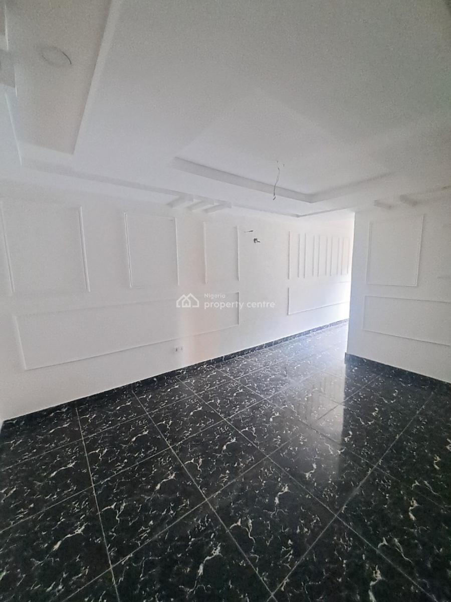 Well Renovated 2 Bedroom Apartment in a Serene Environment, Lekki Phase 1, Lekki, Lagos, Flat / Apartment for Rent