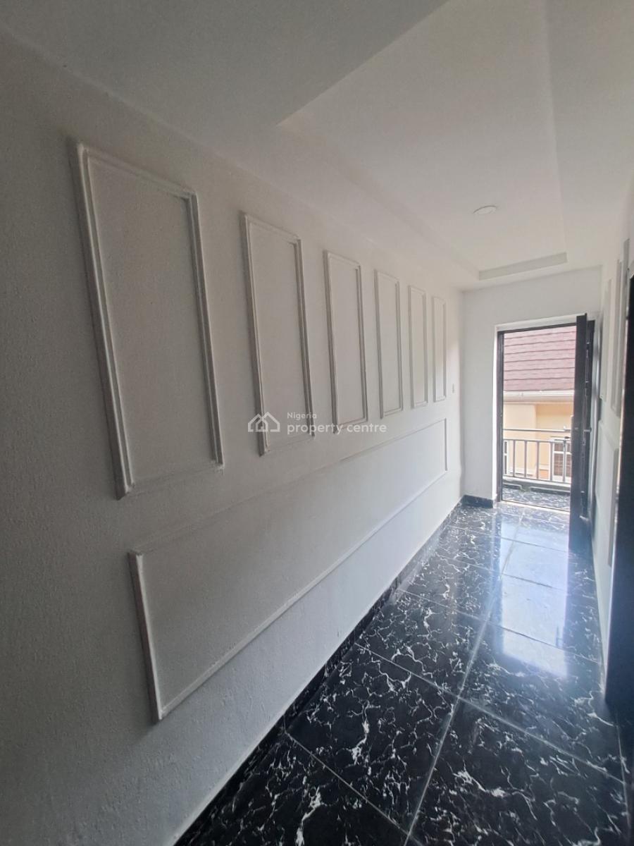 Well Renovated 2 Bedroom Apartment in a Serene Environment, Lekki Phase 1, Lekki, Lagos, Flat / Apartment for Rent