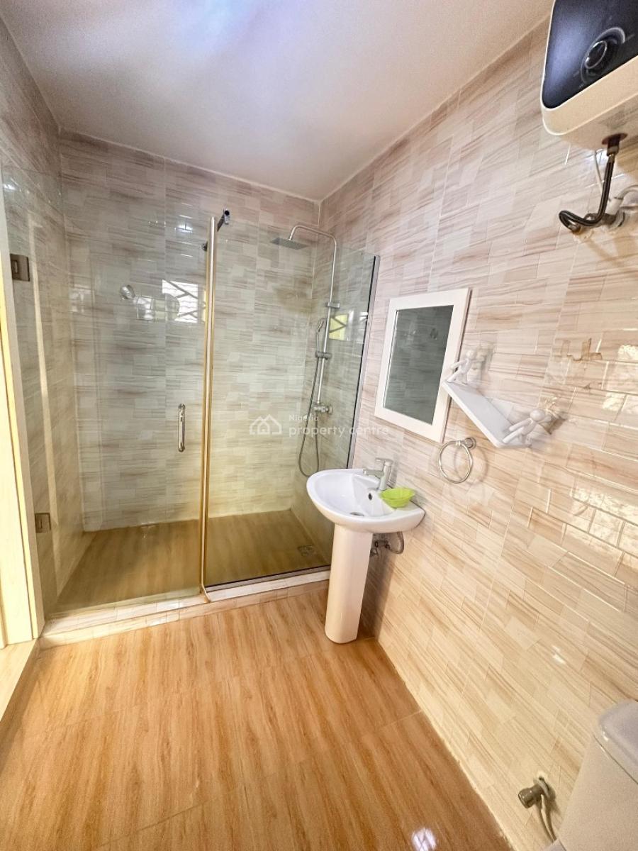 Lovely 3 Bedroom Apartment, Chevron Drive, Lekki Phase 2, Lekki, Lagos, Flat / Apartment for Rent