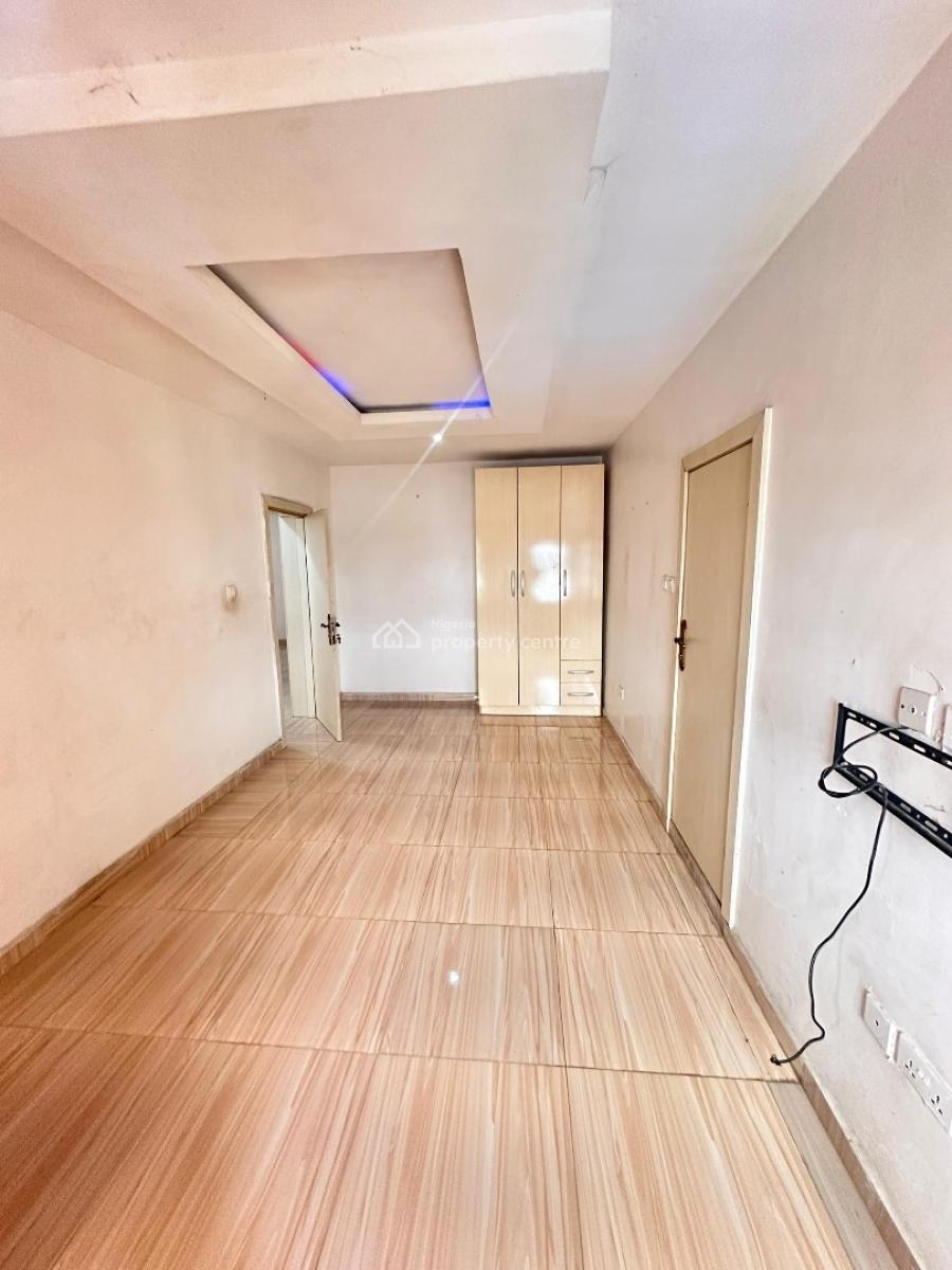 Lovely 3 Bedroom Apartment, Chevron Drive, Lekki Phase 2, Lekki, Lagos, Flat / Apartment for Rent