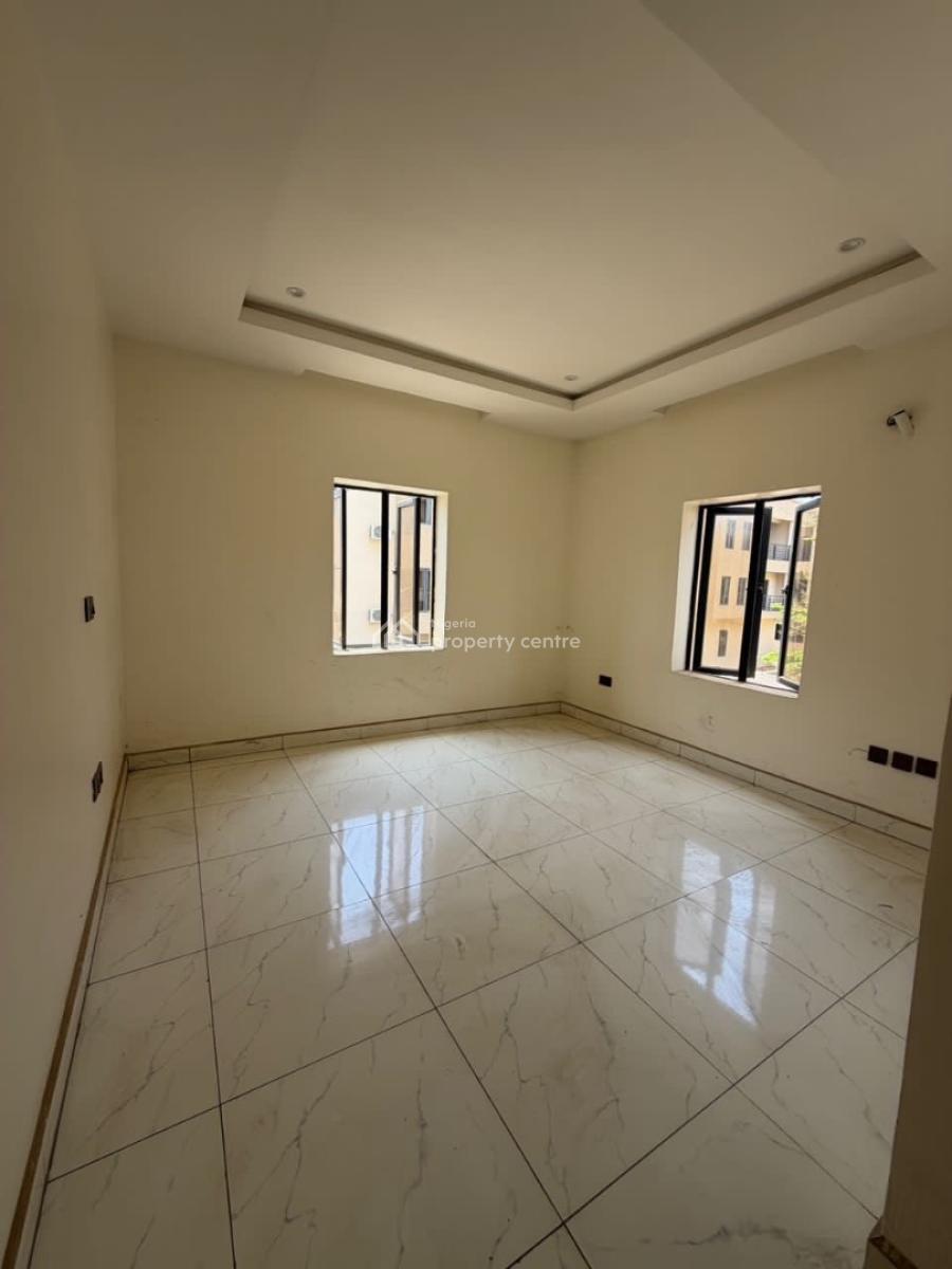 Serviced 3-bedroom Apartment + Bq & Elevator, Jabi, Abuja, Block of Flats for Sale