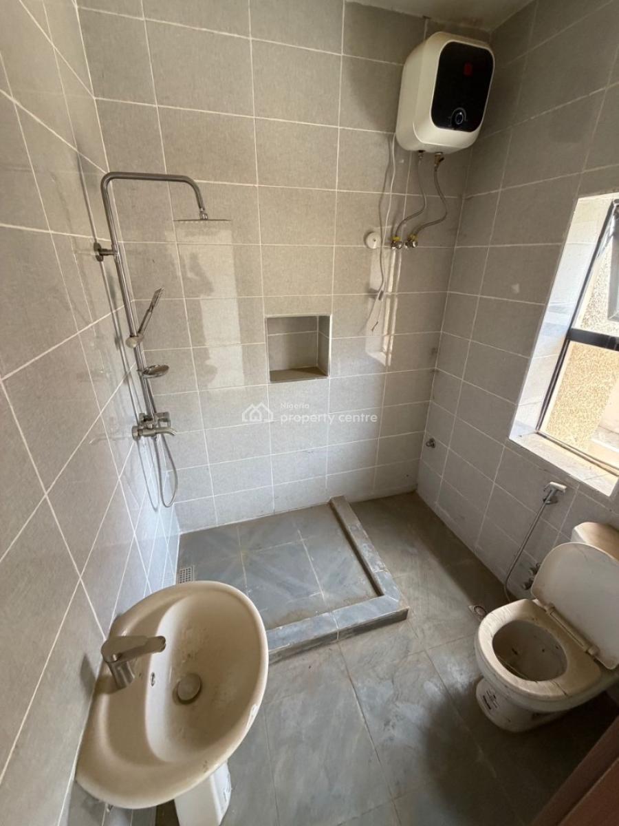 Serviced 3-bedroom Apartment + Bq & Elevator, Jabi, Abuja, Block of Flats for Sale