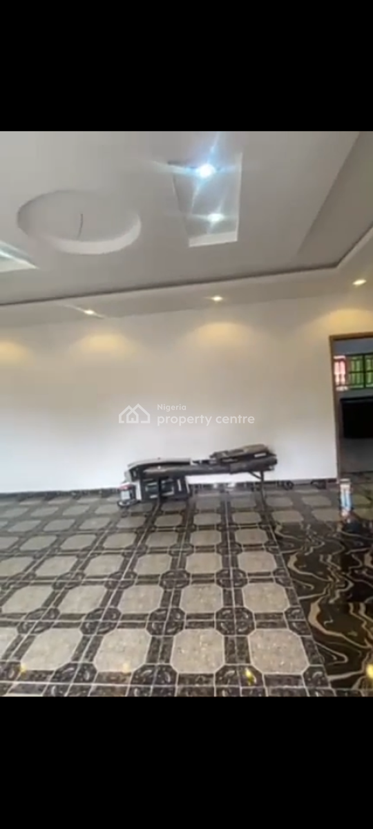 Very Specious 3bed Room Flat, Sholuyi, Gbagada, Lagos, Flat / Apartment for Rent