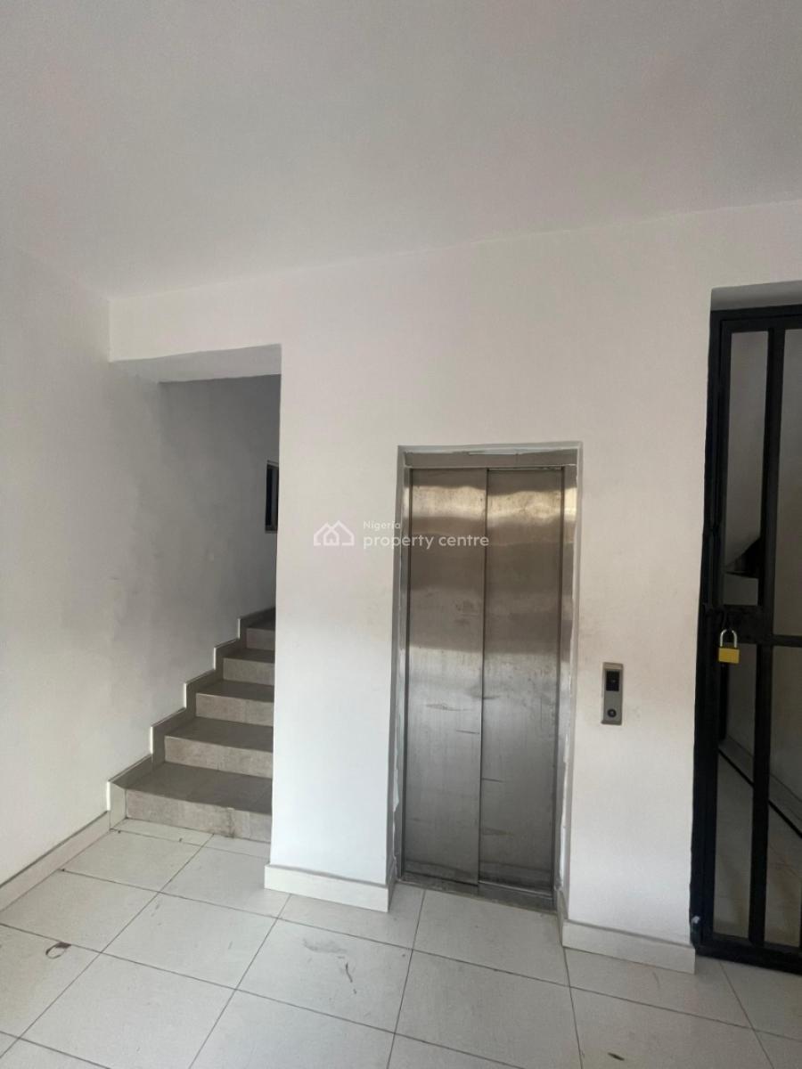 Ultra Modern 3 Bedroom Pent Apartment with Spacious  Sit-out, Elevator, Lekki Phase 1, Lekki, Lagos, Flat / Apartment for Rent