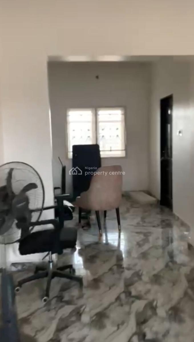 2 Bedrooms Flat in an Estate Tarred Road All 4.5m, Life Camp, Abuja, Flat / Apartment for Rent