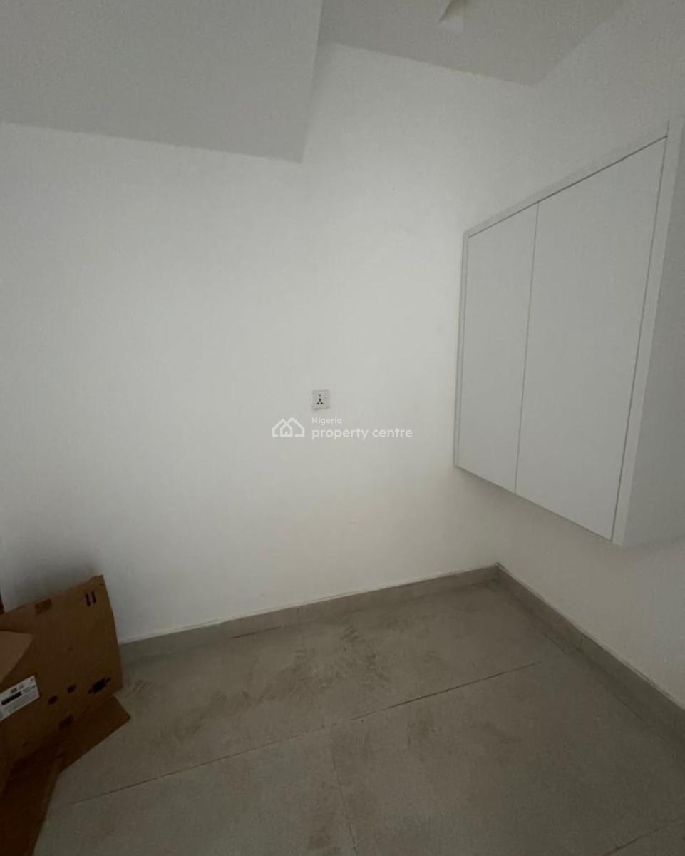 Tastefully Finished and Service 4 Bedroom Terrace with a Room Bq., Off Bourdilion Road,  Old Ikoyi, Ikoyi, Lagos, Flat / Apartment for Rent