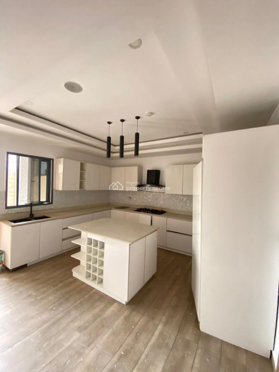 Spacious 4 Bedroom Maisonette with Bq, Lekki Phase1, Lekki Phase 1, Lekki, Lagos, Terraced Duplex for Rent