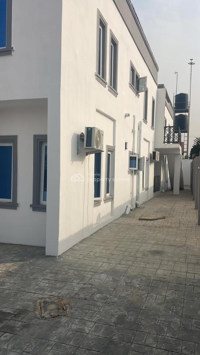 Block of Flats 3units of 3 Bedrooms and 2 Bedrooms, Aare Oluyole Estate, Ibadan, Oyo, Block of Flats for Sale