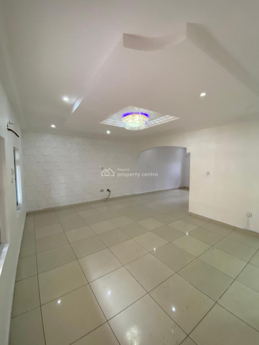 Luxury 2bedroom Apartment (upstairs), Chevron Drive Lekki Lagos, Lekki, Lagos, Flat / Apartment for Rent