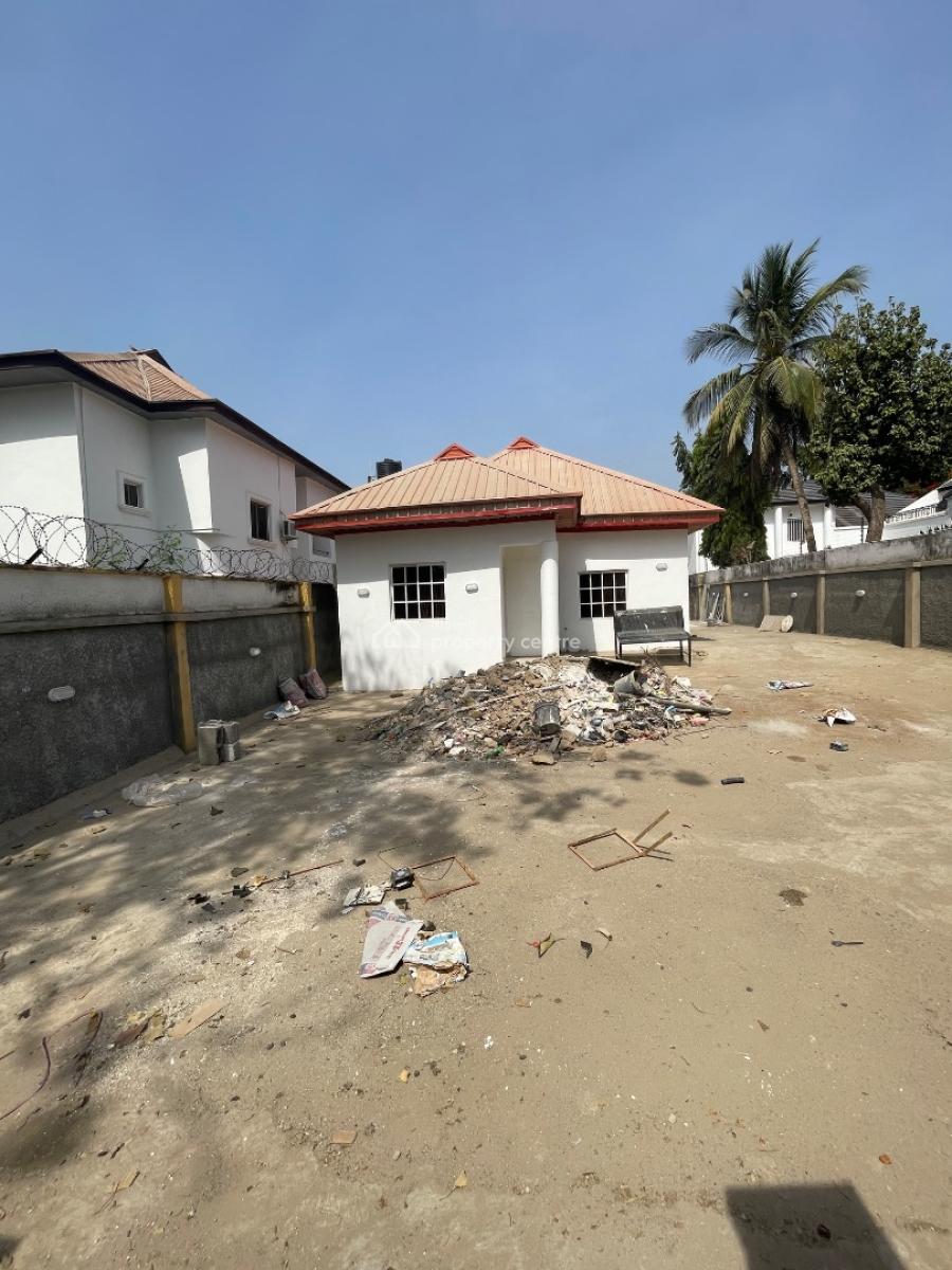3-bedroom Bungalow Well Renovated, Maitama Main, Maitama District, Abuja, Semi-detached Bungalow for Rent