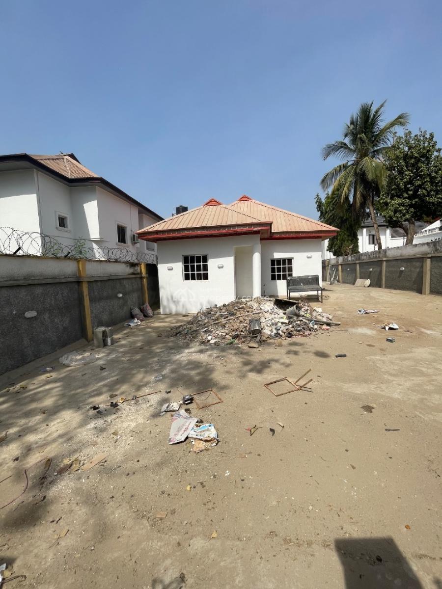 3-bedroom Bungalow Well Renovated, Maitama Main, Maitama District, Abuja, Semi-detached Bungalow for Rent