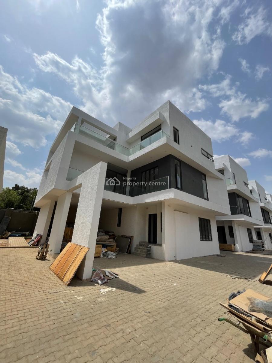 6-bedroom Semidetached with a Room Bq, Maitama District, Abuja, Semi-detached Duplex for Rent