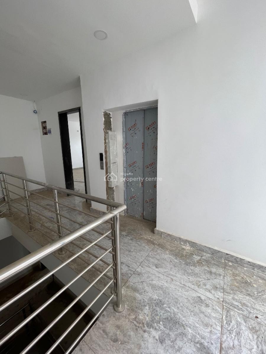 6-bedroom Semidetached with a Room Bq, Maitama District, Abuja, Semi-detached Duplex for Rent