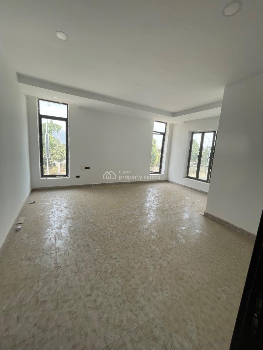 6-bedroom Semidetached with a Room Bq, Maitama District, Abuja, Semi-detached Duplex for Rent