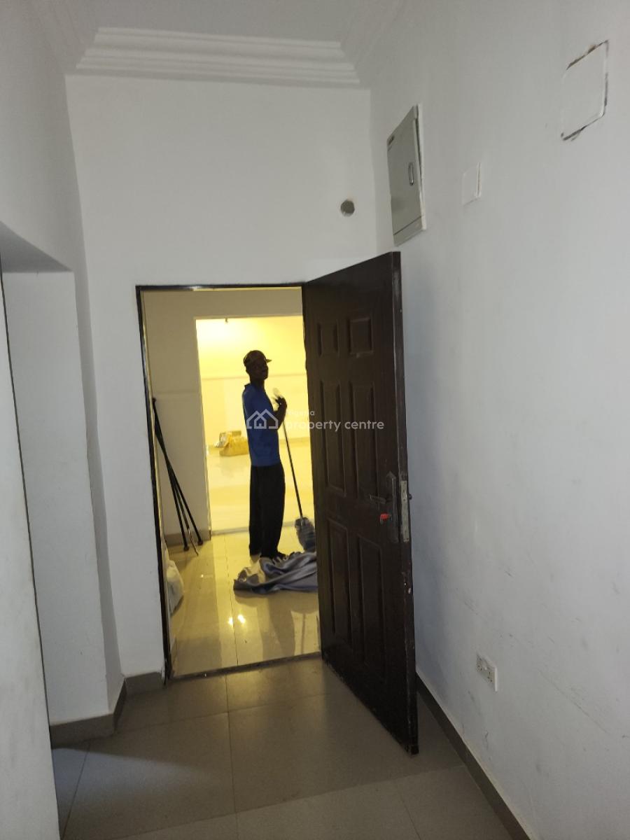 Luxury Two Bedroom Block of Flat, Close to Living Faith Church, Dawaki, Gwarinpa, Abuja, Flat / Apartment for Rent
