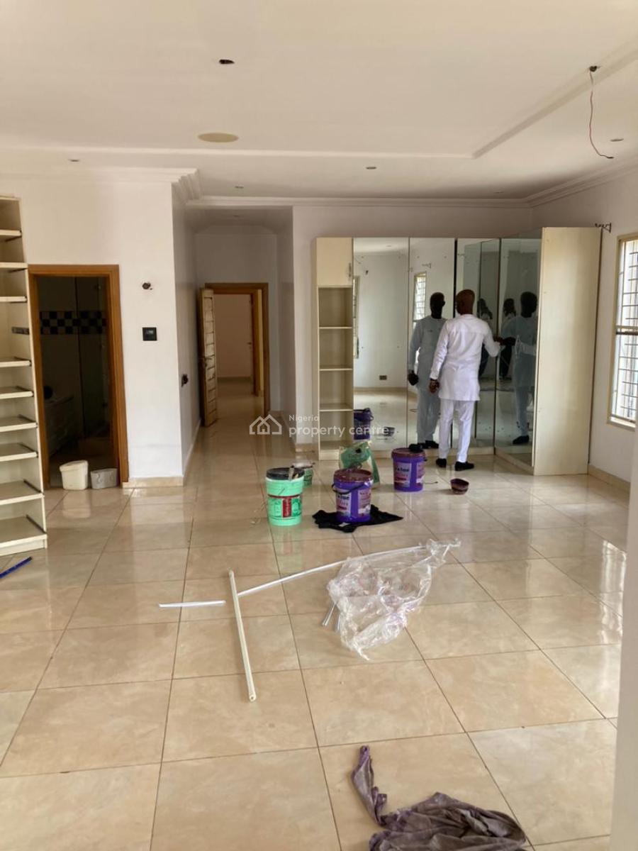 5 Bedroom Semi Detached House with Bq in Lekki Phase 1 for 650m, Lekki Phase 1, Lekki, Lagos, Detached Duplex for Sale