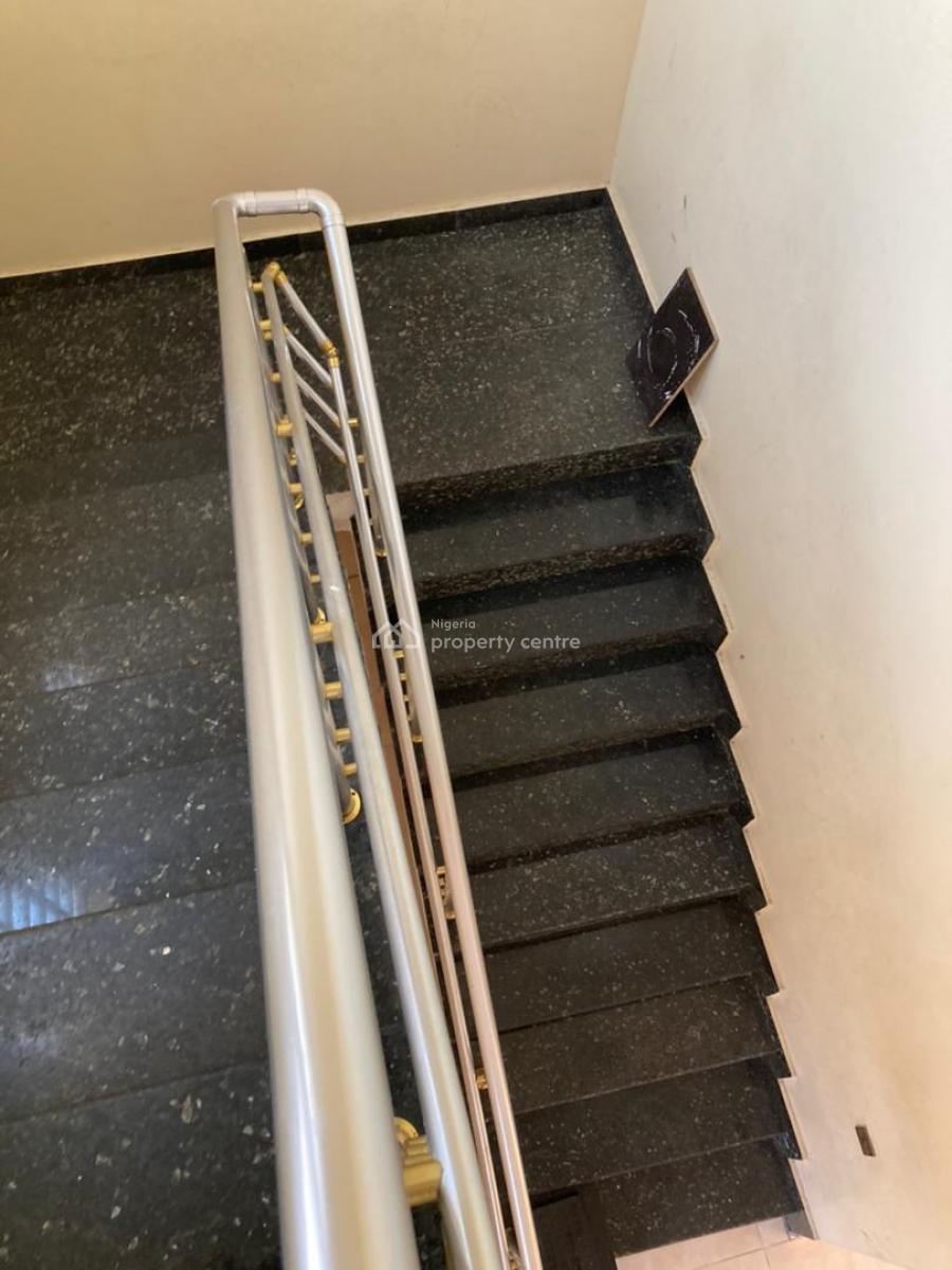 5 Bedroom Semi Detached House with Bq in Lekki Phase 1 for 650m, Lekki Phase 1, Lekki, Lagos, Detached Duplex for Sale