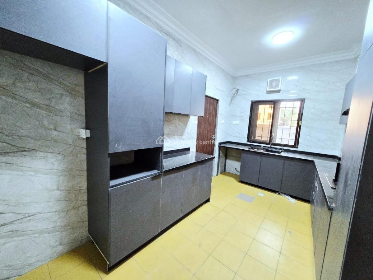 Luxury 3 Bedroom Apartments with Bq, Lekki Phase 1, Lekki, Lagos, Flat / Apartment for Rent