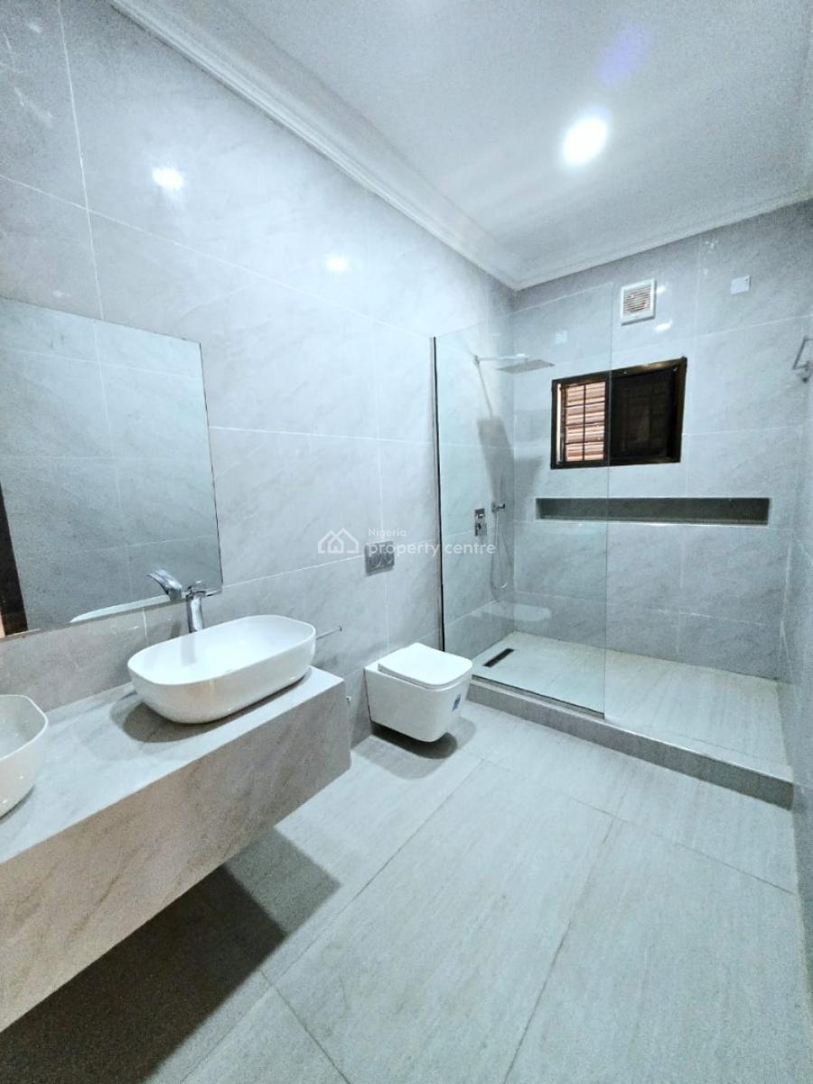 Luxury 3 Bedroom Apartments with Bq, Lekki Phase 1, Lekki, Lagos, Flat / Apartment for Rent