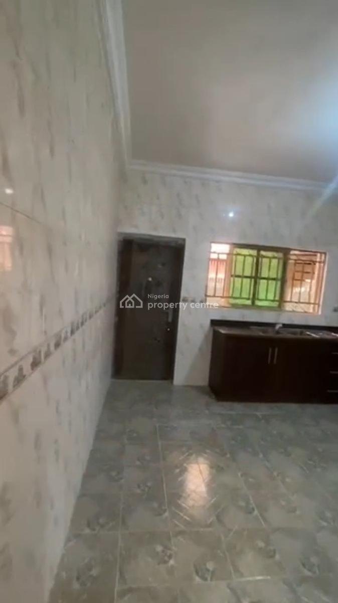 Executive Spacious 3bedroom Flat, Soluyi, Gbagada, Lagos, Flat / Apartment for Rent