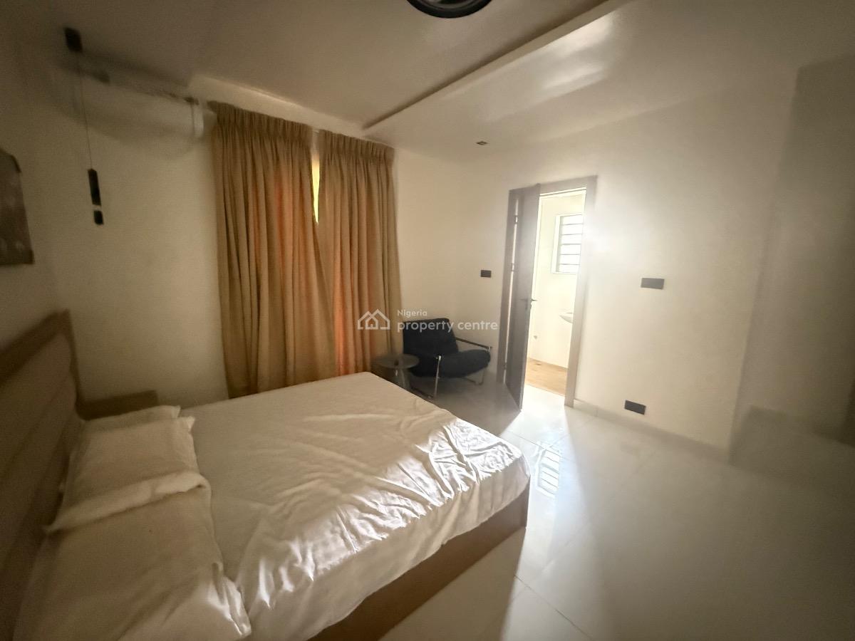 Furnished 3 Bedroom Flat with Swimming Pool and Gym for Distress, Freedom Way, Lekki Phase 1, Lekki, Lagos, Block of Flats for Sale