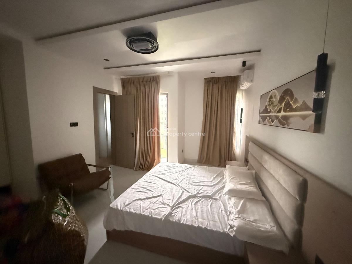 Furnished 3 Bedroom Flat with Swimming Pool and Gym for Distress, Freedom Way, Lekki Phase 1, Lekki, Lagos, Block of Flats for Sale