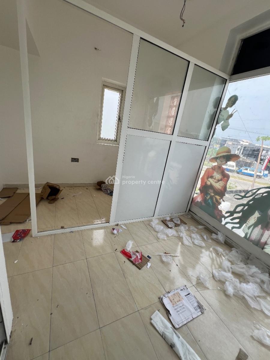 Shop Space Upstairs Facing The Road, Providence Street Lekki Phase 1, Lekki, Lagos, Shop for Rent
