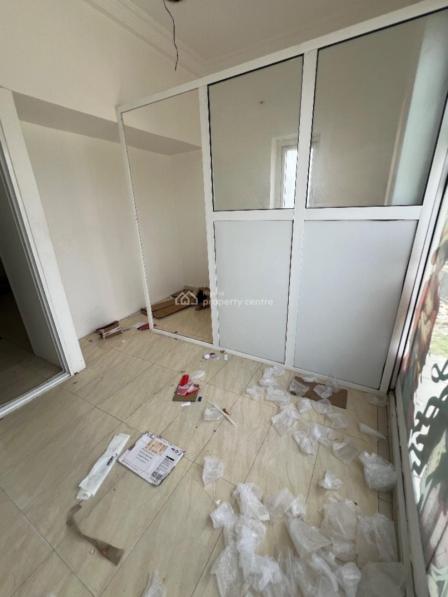 Shop Space Upstairs Facing The Road, Providence Street Lekki Phase 1, Lekki, Lagos, Shop for Rent