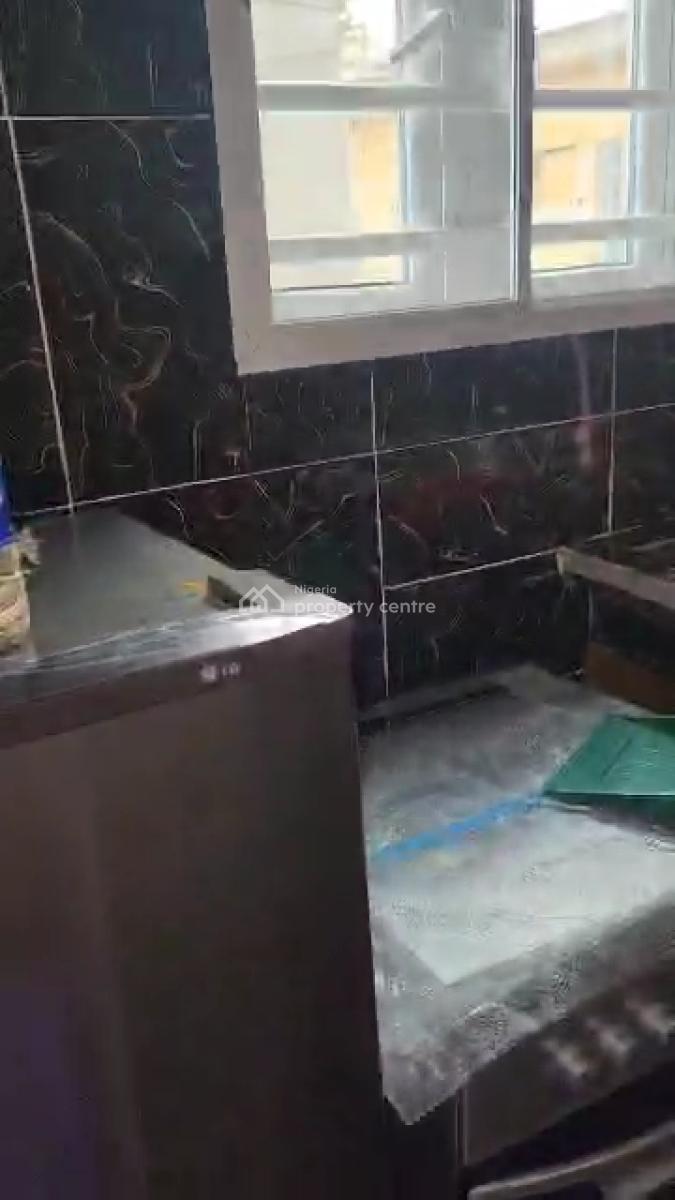 Furnished Mini Flat, Mende, Maryland, Lagos, Flat / Apartment for Rent