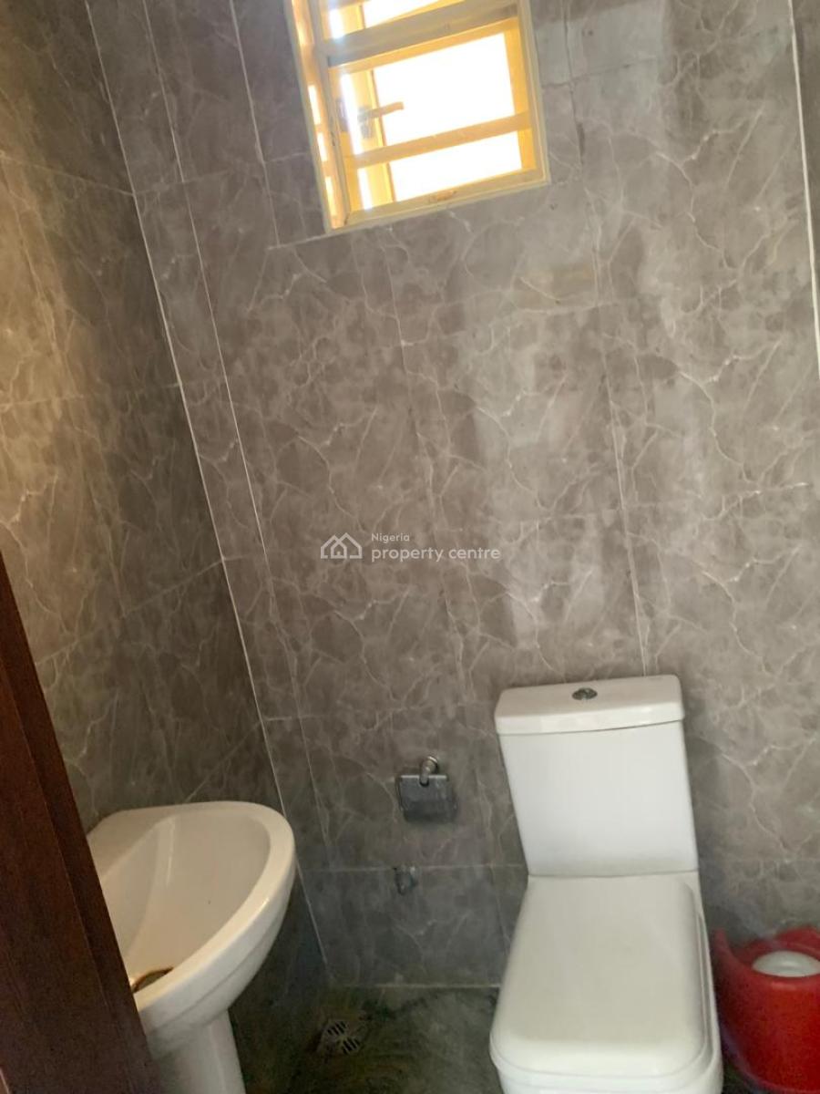 Neat 2 Bedroom Apartment, Lekki, Lagos, Flat / Apartment for Rent