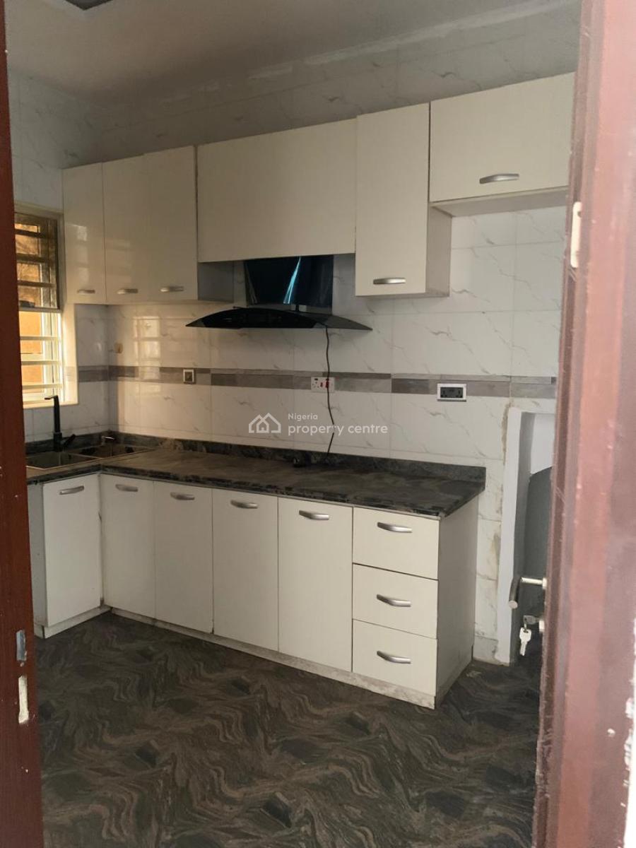 Neat 2 Bedroom Apartment, Lekki, Lagos, Flat / Apartment for Rent