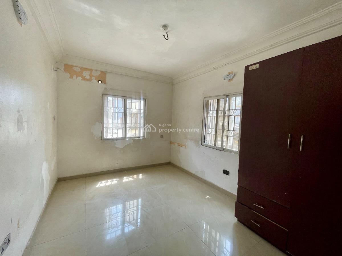 -	Serviced 2-bedroom Apartment with Excellent Finishing, Ajah, Lagos, Flat / Apartment for Rent
