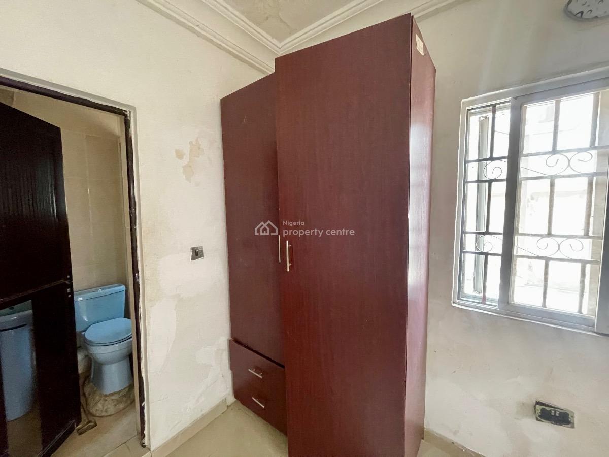 -	Serviced 2-bedroom Apartment with Excellent Finishing, Ajah, Lagos, Flat / Apartment for Rent
