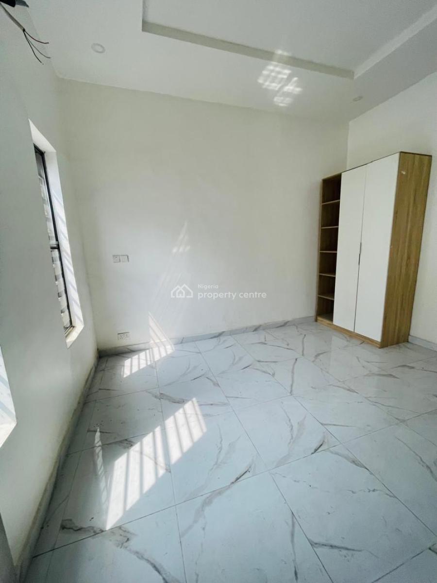 Standard Specious 2 Bedroom Apartment, Blenco Axis, Sangotedo, Ajah, Lagos, Flat / Apartment for Rent