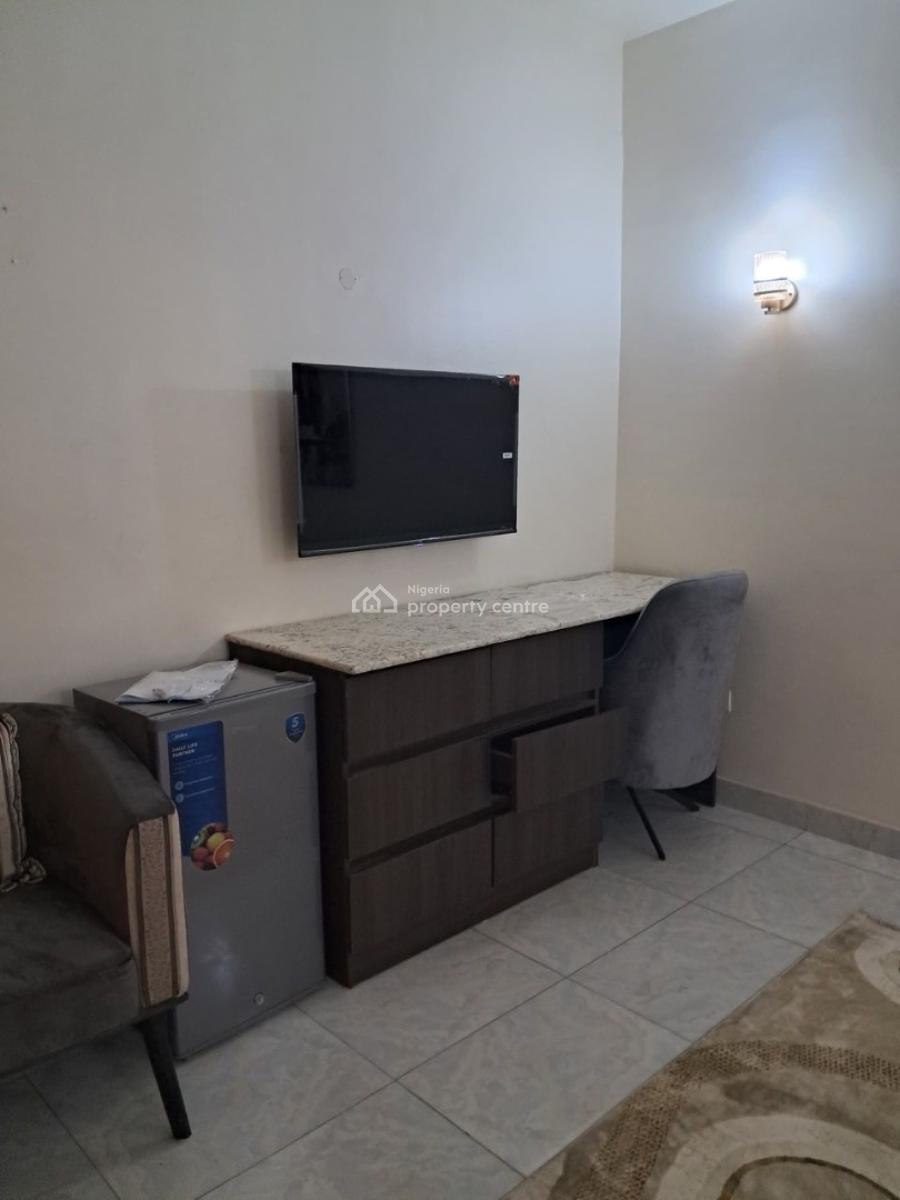 3-bedroom Apartment, Jahi, Abuja, Flat / Apartment Short Let
