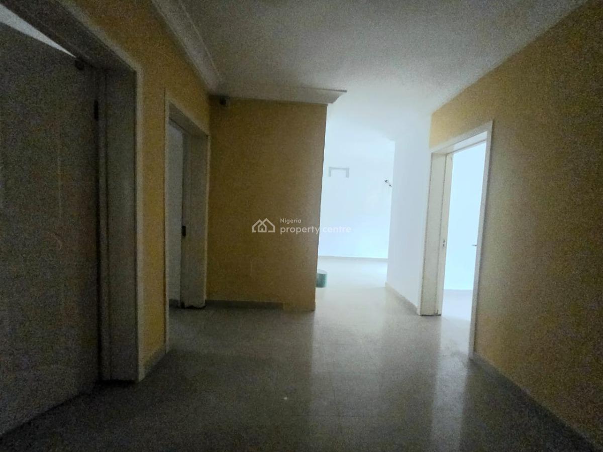 Spacious 3-bedroom + Bq Row Duplex, Osapa, Lekki, Lagos, Terraced Duplex for Sale