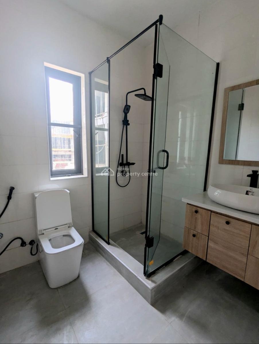 2 Bedroom Apartment with Bq, Off Freedom Way, Lekki Phase 1, Lekki, Lagos, Flat / Apartment for Sale