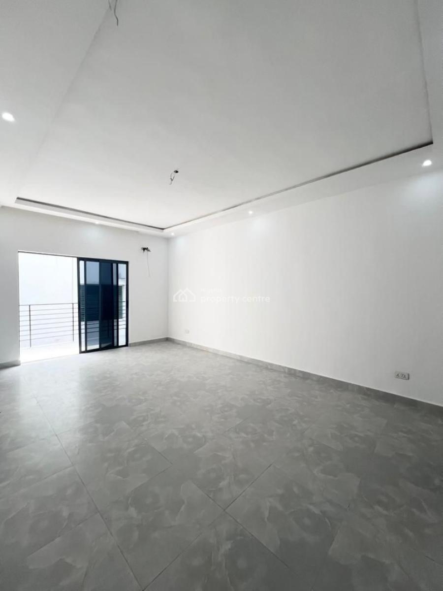 Opulent 3bedroom Serviced Apartment with Gym & Pool in a Secure Estate, Lekki Right, Lekki, Lagos, Flat / Apartment for Sale