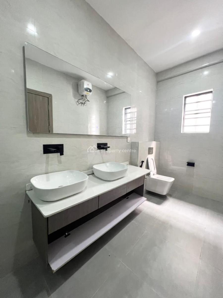 Opulent 3bedroom Serviced Apartment with Gym & Pool in a Secure Estate, Lekki Right, Lekki, Lagos, Flat / Apartment for Sale