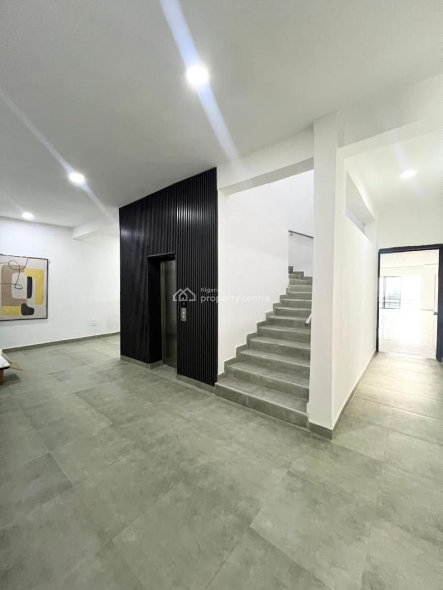 Opulent 3bedroom Serviced Apartment with Gym & Pool in a Secure Estate, Lekki Right, Lekki, Lagos, Flat / Apartment for Sale