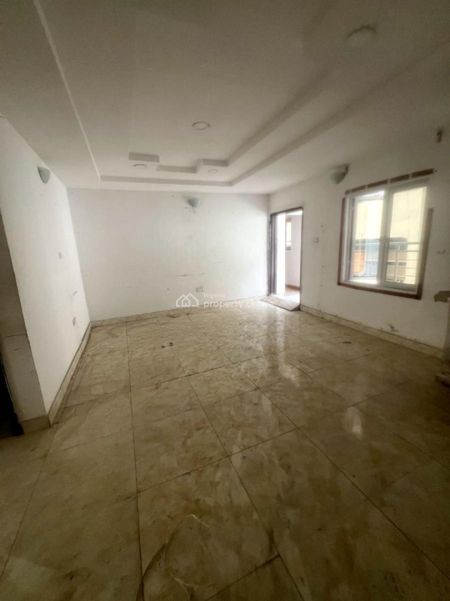 Spacious Two Bedroom Apartment, Osapa, Lekki, Lagos, Flat / Apartment for Rent
