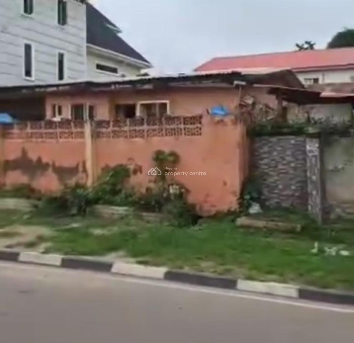 an Old Bungalow on 700sqm of Land in Wuse, Wuse Zone 3, Zone 3, Wuse, Abuja, Detached Bungalow for Sale