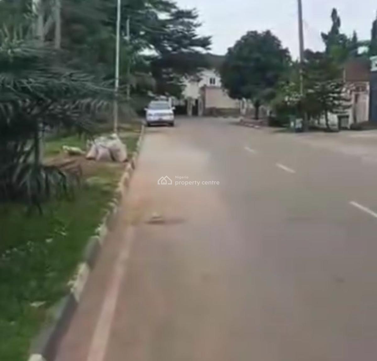 an Old Bungalow on 700sqm of Land in Wuse, Wuse Zone 3, Zone 3, Wuse, Abuja, Detached Bungalow for Sale