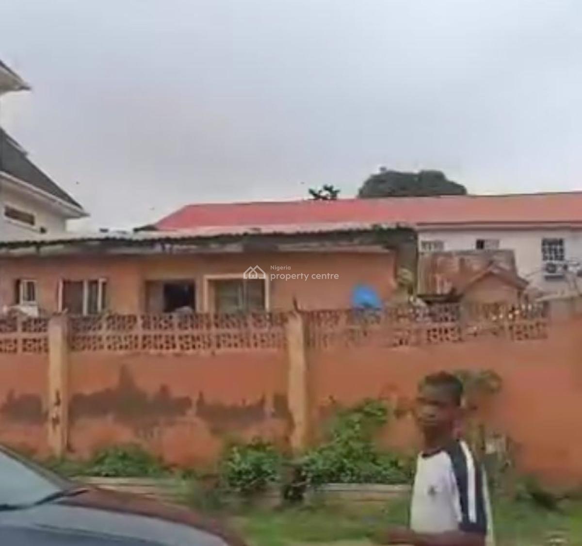 an Old Bungalow on 700sqm of Land in Wuse, Wuse Zone 3, Zone 3, Wuse, Abuja, Detached Bungalow for Sale