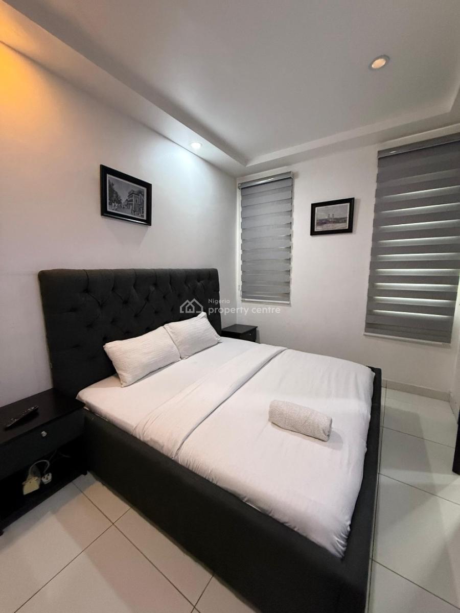 Luxury 2 Bedroom Apartment with Rooftop Sit Out, Gym and Snooker, Ikate, Lekki, Lagos, Flat / Apartment Short Let