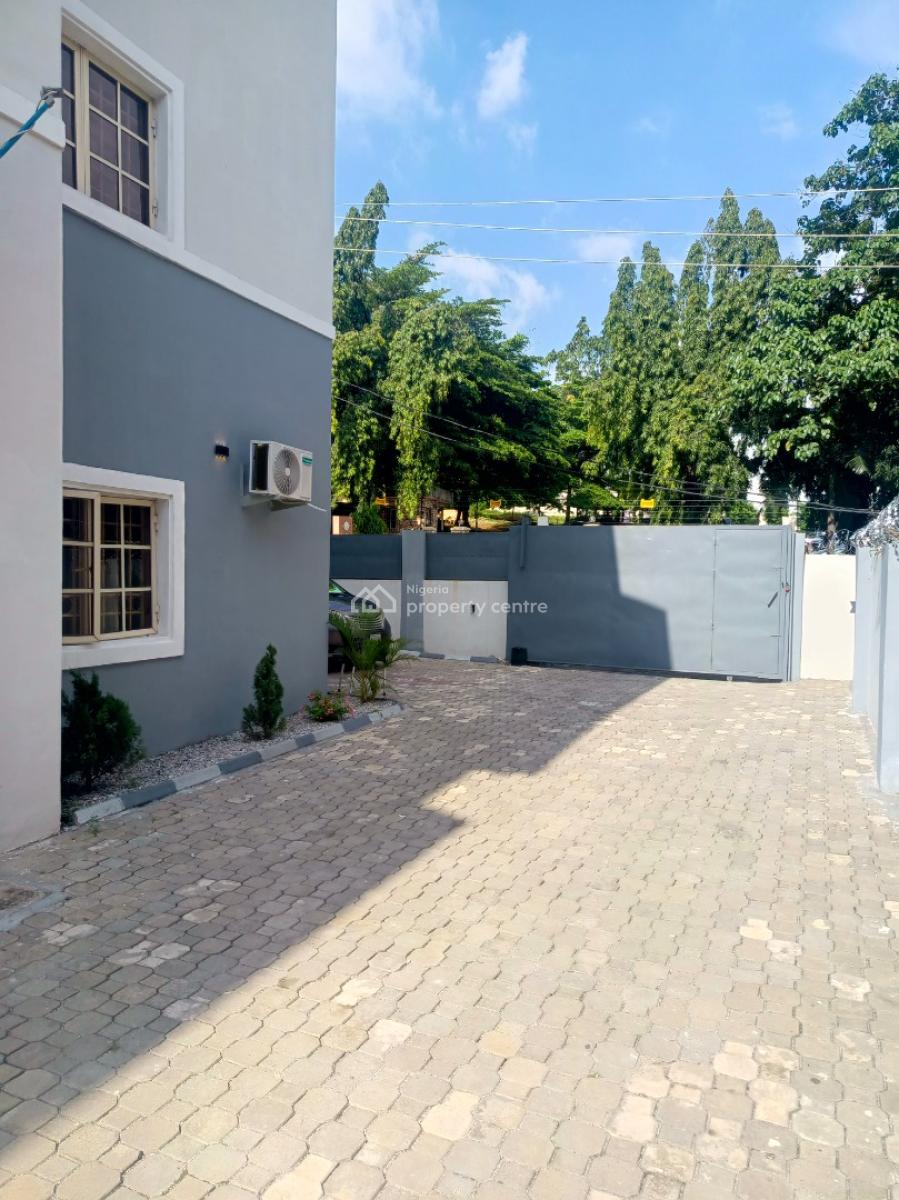Diplomatic Standard 3 Bedrooms Fully Furnished Service Apartment Block, Zone 6, Wuse, Abuja, Flat / Apartment Short Let