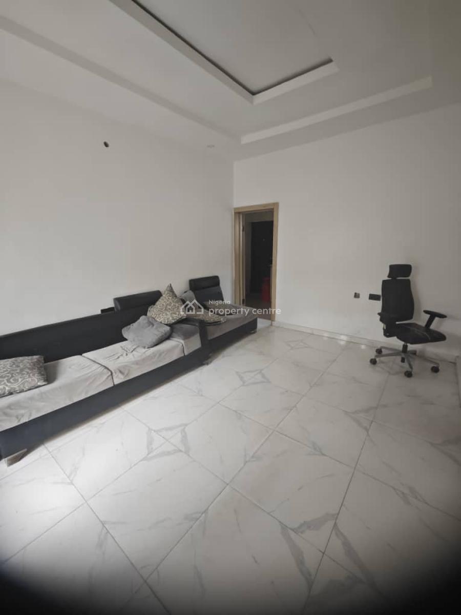 Standard 2 Bedroom Apartment, Mobile Road, Ilaje, Ajah, Lagos, Flat / Apartment for Rent