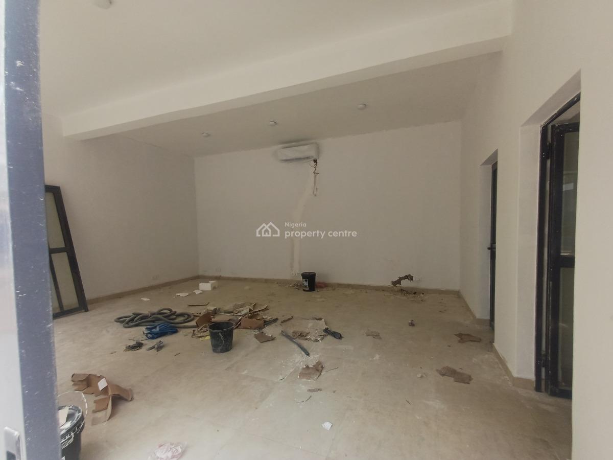 Luxury 3-bedroom Apartment with Bq, on  Admiralty Way, Lekki Phase 1, Lekki, Lagos, Flat / Apartment for Rent